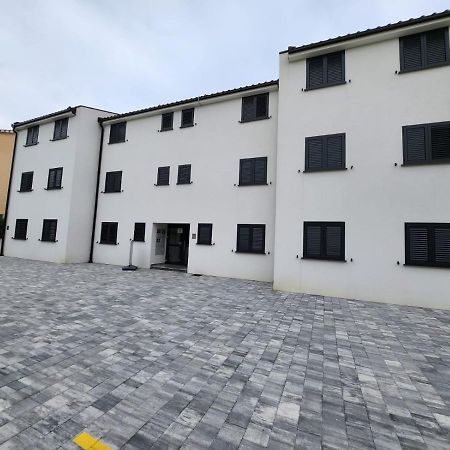 Apartmani M&L I M&J Malinska Bagian luar foto